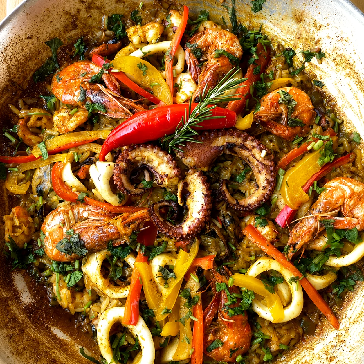 Paella de frutos do mar